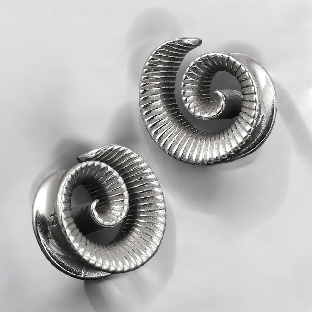 Spiral Saddles